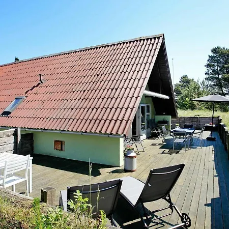 Spacious Holiday In With Jacuzzi Semesterbostad Blåvand